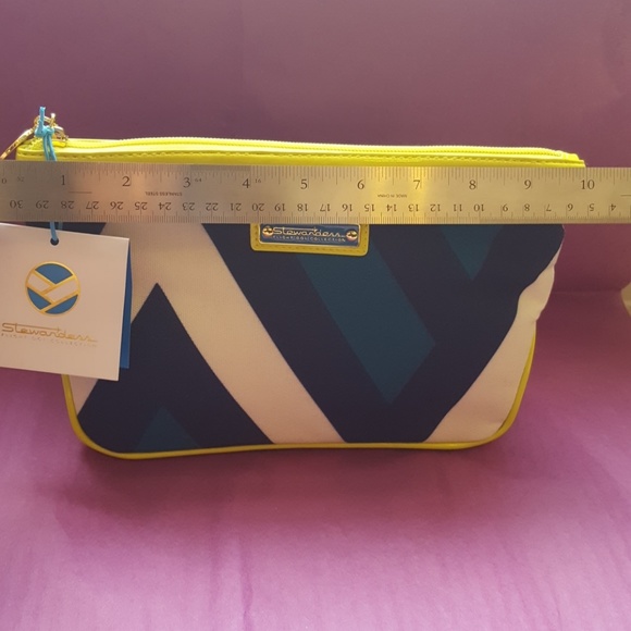 Flight 001 Blue Makeup Bag - Picture 7 of 8